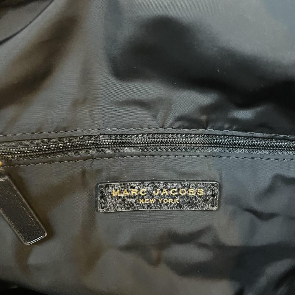 Marc Jacobs Nylon Backpack Black Gold Hardware M0012907 001 Logo Top Zip - Picture 11 of 16
